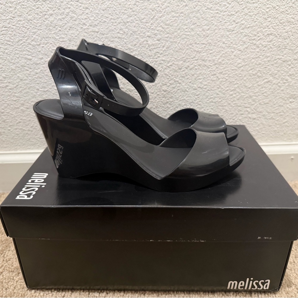 Melissa BLANCA Black Sandals smells like “Bubblegum” - Picture 2 of 6